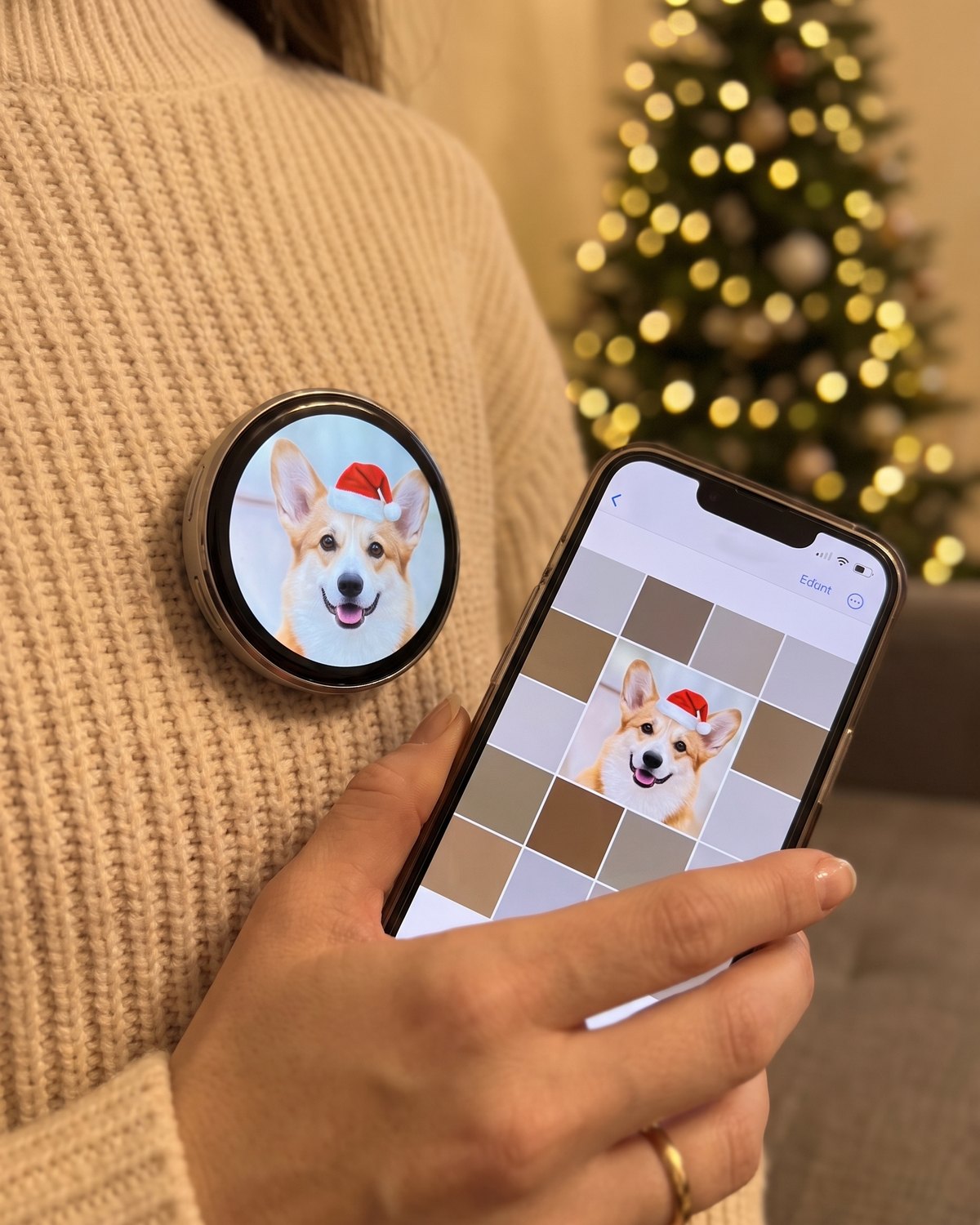 Choosing a photo on a phone and sending it to the Lumipin